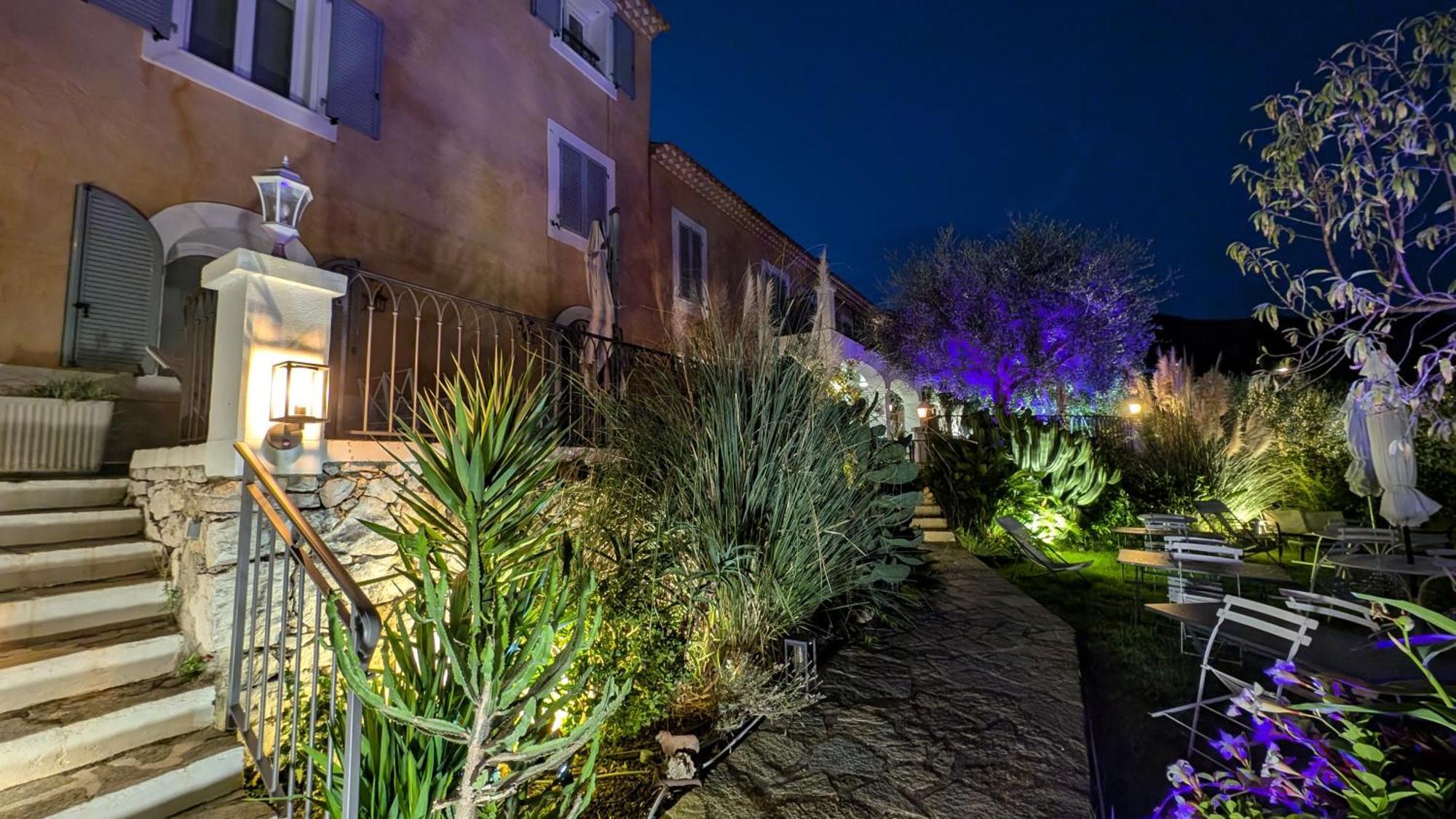 Le Mas D'Angeline, Vue Mer, Jardin Commun, Parking, Voiture Requise, 10 Min En Voiture De Monaco, Route Etroite, Pente Raide, Croisement Limite, Sea View, Shared Garden, Parking, Car Required, 10 Min Drive From Monaco, Narrow Steep Road, Limited Pass Beausoleil Esterno foto