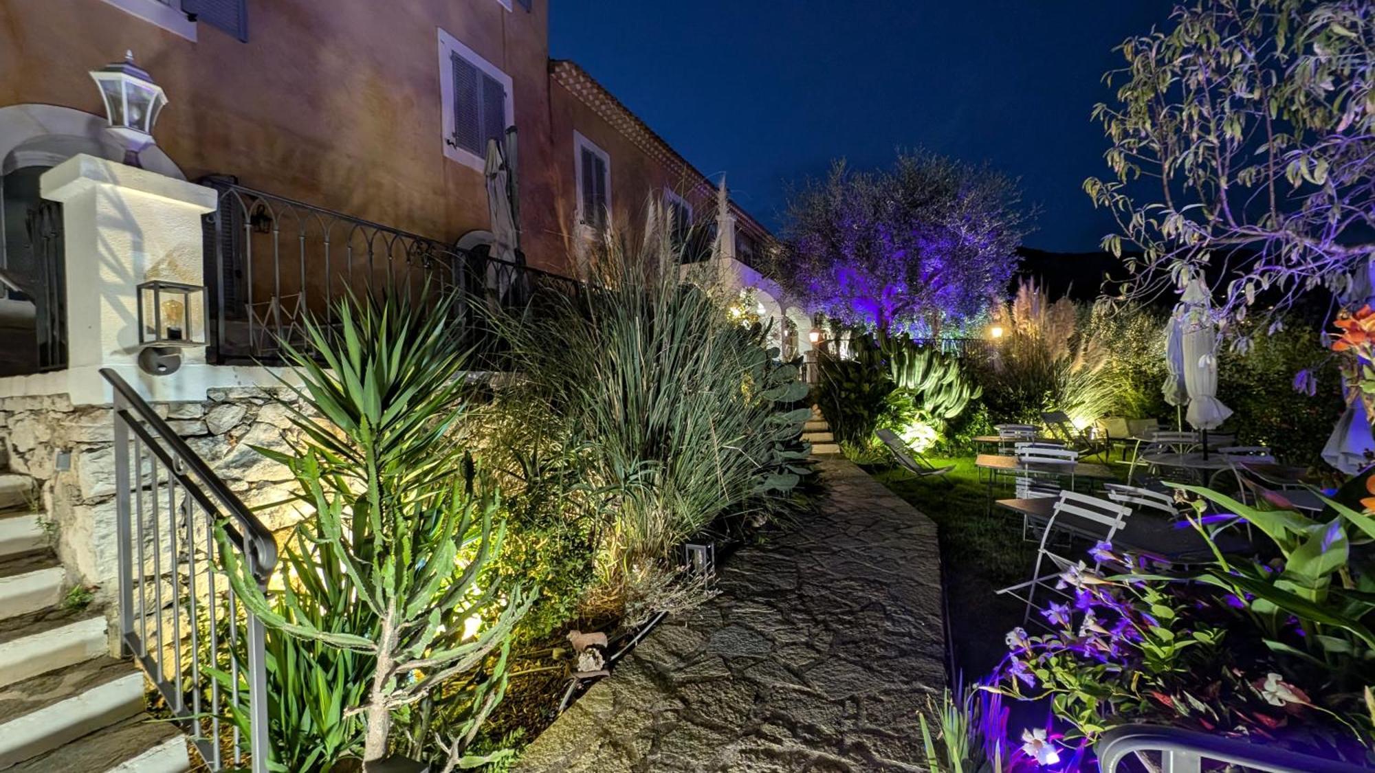Le Mas D'Angeline, Vue Mer, Jardin Commun, Parking, Voiture Requise, 10 Min En Voiture De Monaco, Route Etroite, Pente Raide, Croisement Limite, Sea View, Shared Garden, Parking, Car Required, 10 Min Drive From Monaco, Narrow Steep Road, Limited Pass Beausoleil Esterno foto