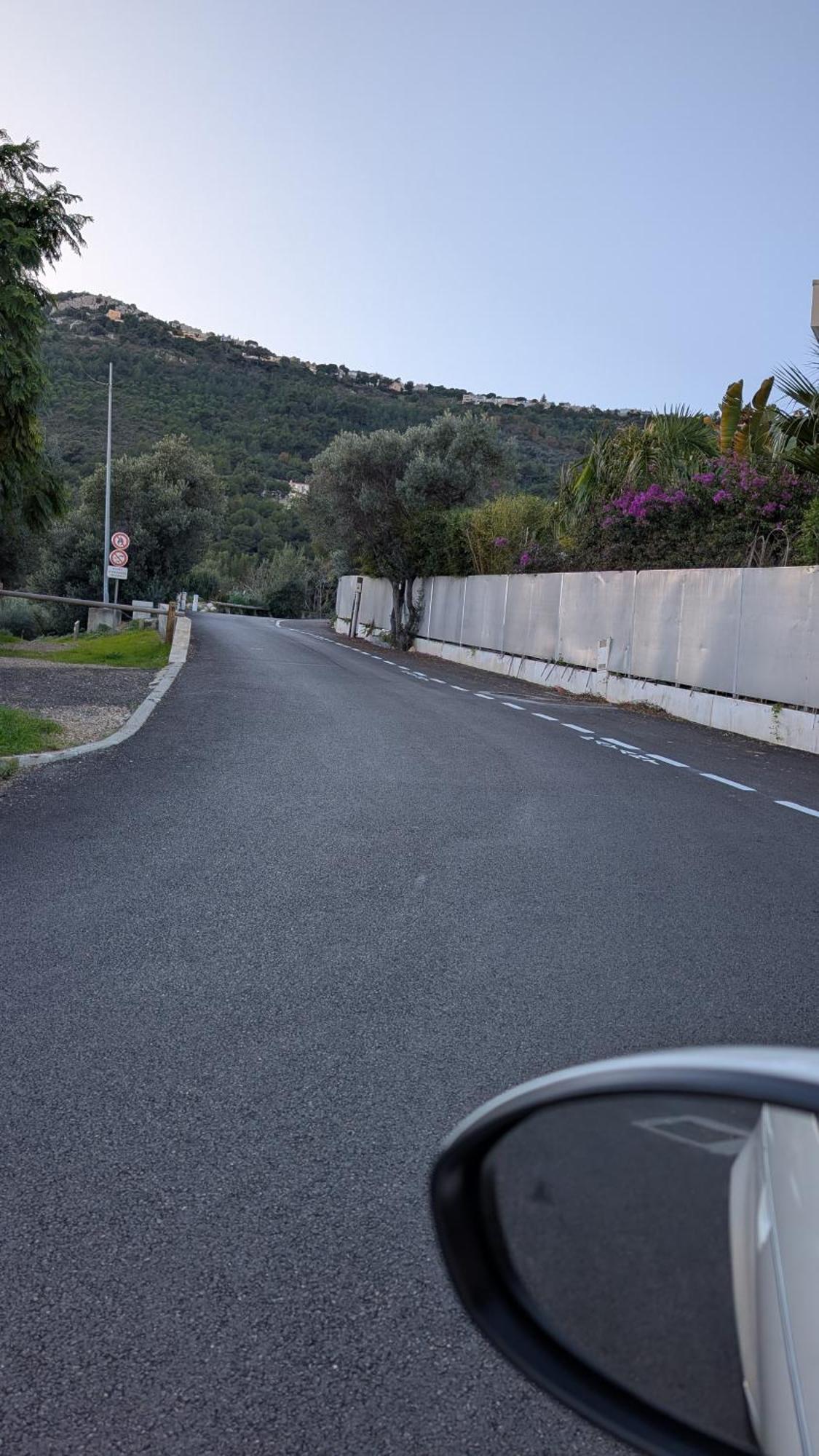 Le Mas D'Angeline, Vue Mer, Jardin Commun, Parking, Voiture Requise, 10 Min En Voiture De Monaco, Route Etroite, Pente Raide, Croisement Limite, Sea View, Shared Garden, Parking, Car Required, 10 Min Drive From Monaco, Narrow Steep Road, Limited Pass Beausoleil Esterno foto