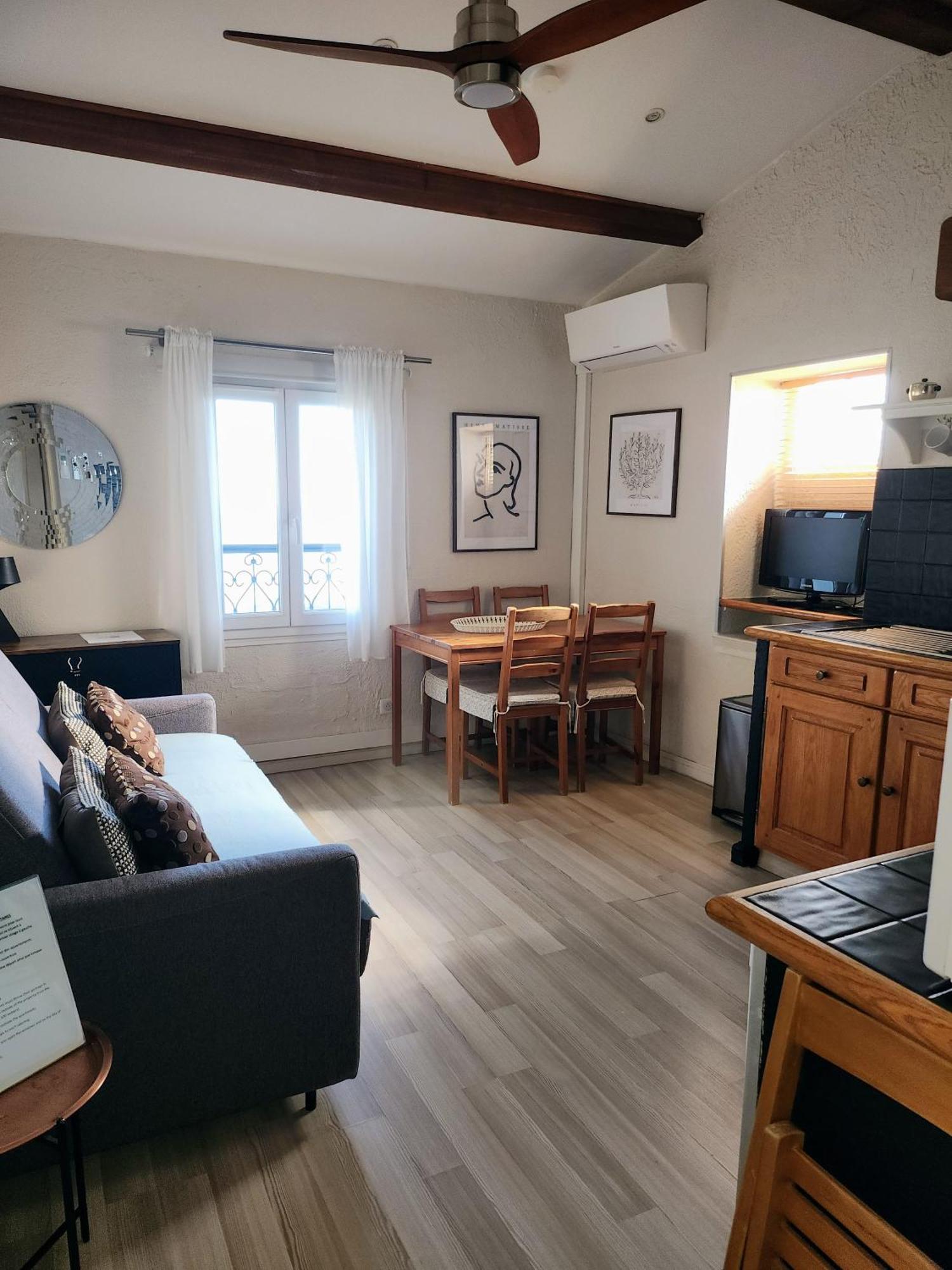 Le Mas D'Angeline, Vue Mer, Jardin Commun, Parking, Voiture Requise, 10 Min En Voiture De Monaco, Route Etroite, Pente Raide, Croisement Limite, Sea View, Shared Garden, Parking, Car Required, 10 Min Drive From Monaco, Narrow Steep Road, Limited Pass Beausoleil Esterno foto