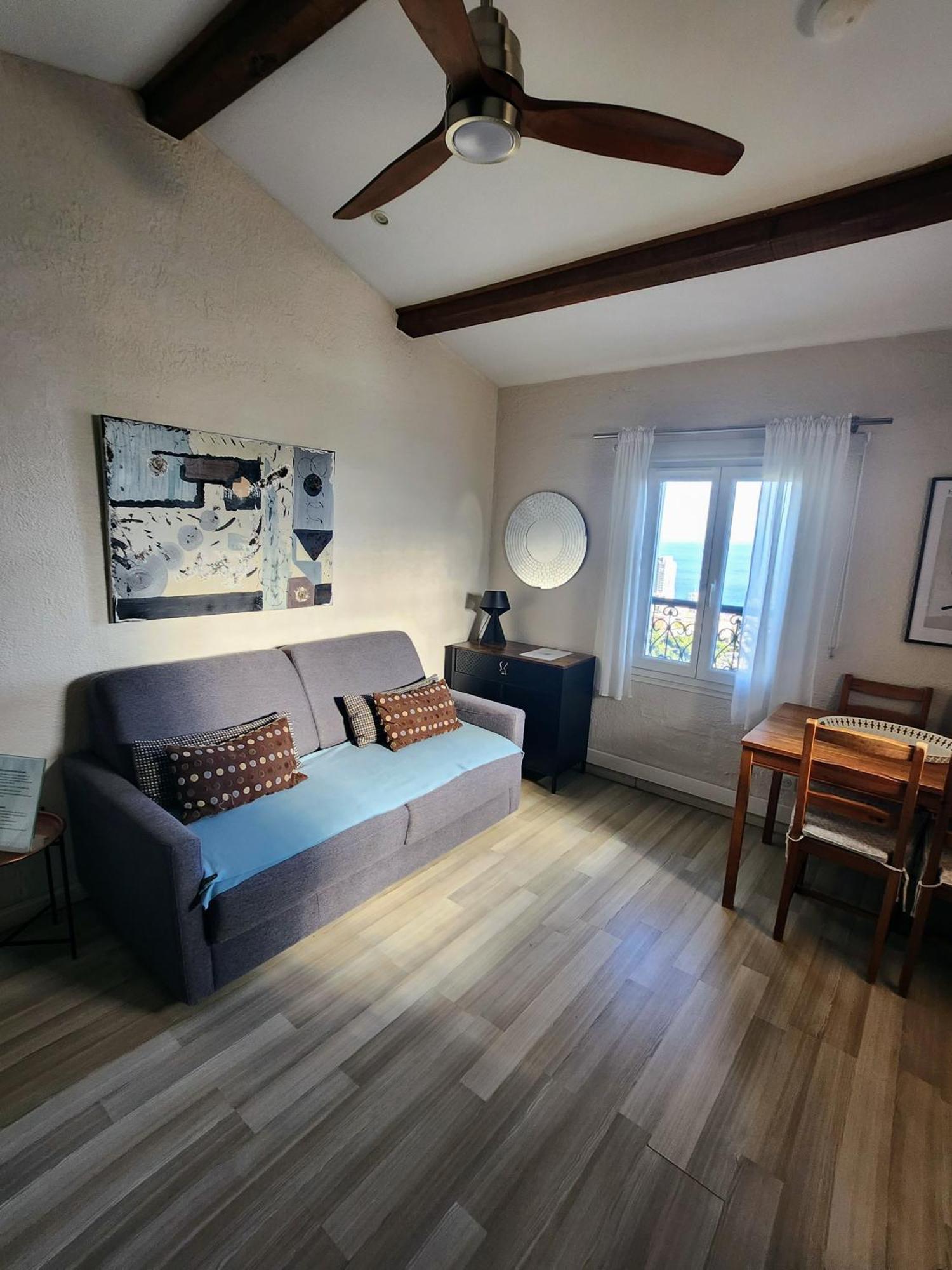 Le Mas D'Angeline, Vue Mer, Jardin Commun, Parking, Voiture Requise, 10 Min En Voiture De Monaco, Route Etroite, Pente Raide, Croisement Limite, Sea View, Shared Garden, Parking, Car Required, 10 Min Drive From Monaco, Narrow Steep Road, Limited Pass Beausoleil Esterno foto