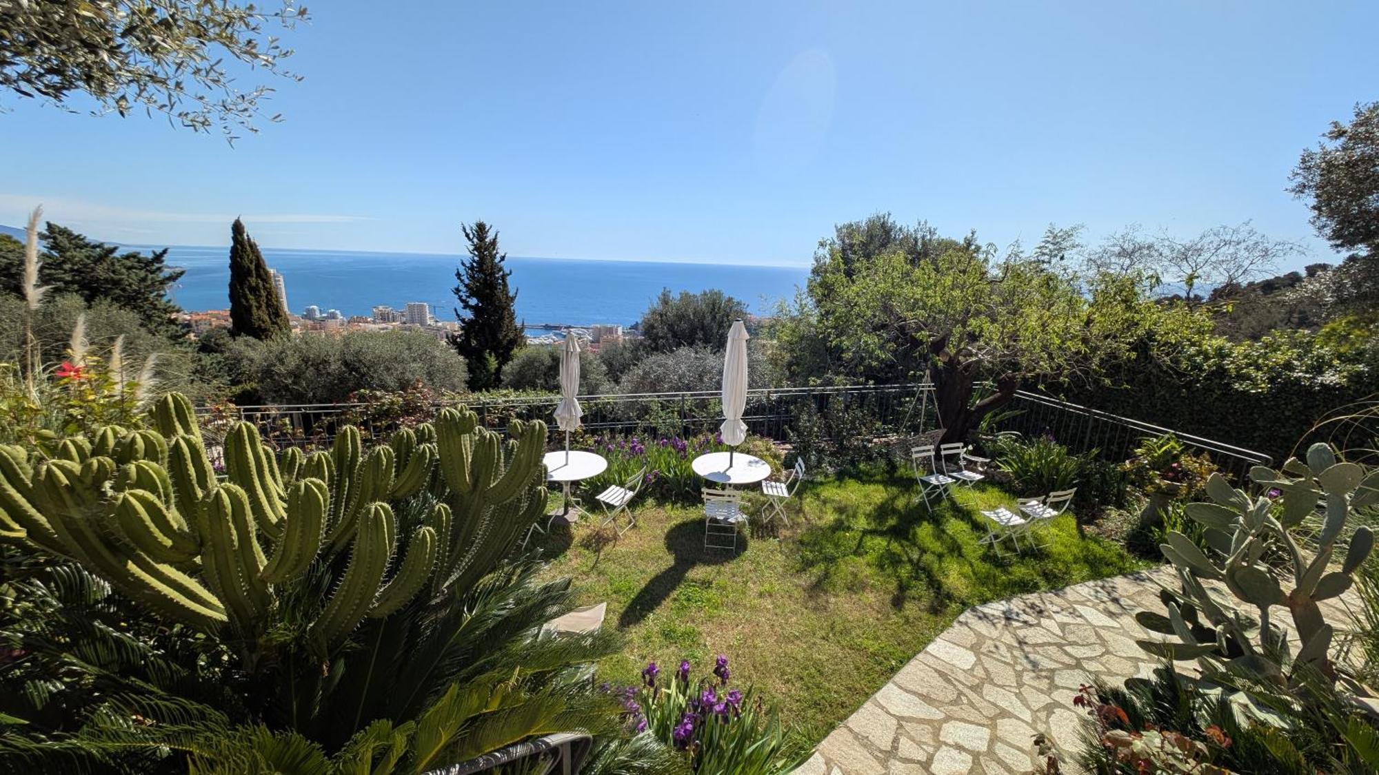 Le Mas D'Angeline, Vue Mer, Jardin Commun, Parking, Voiture Requise, 10 Min En Voiture De Monaco, Route Etroite, Pente Raide, Croisement Limite, Sea View, Shared Garden, Parking, Car Required, 10 Min Drive From Monaco, Narrow Steep Road, Limited Pass Beausoleil Esterno foto