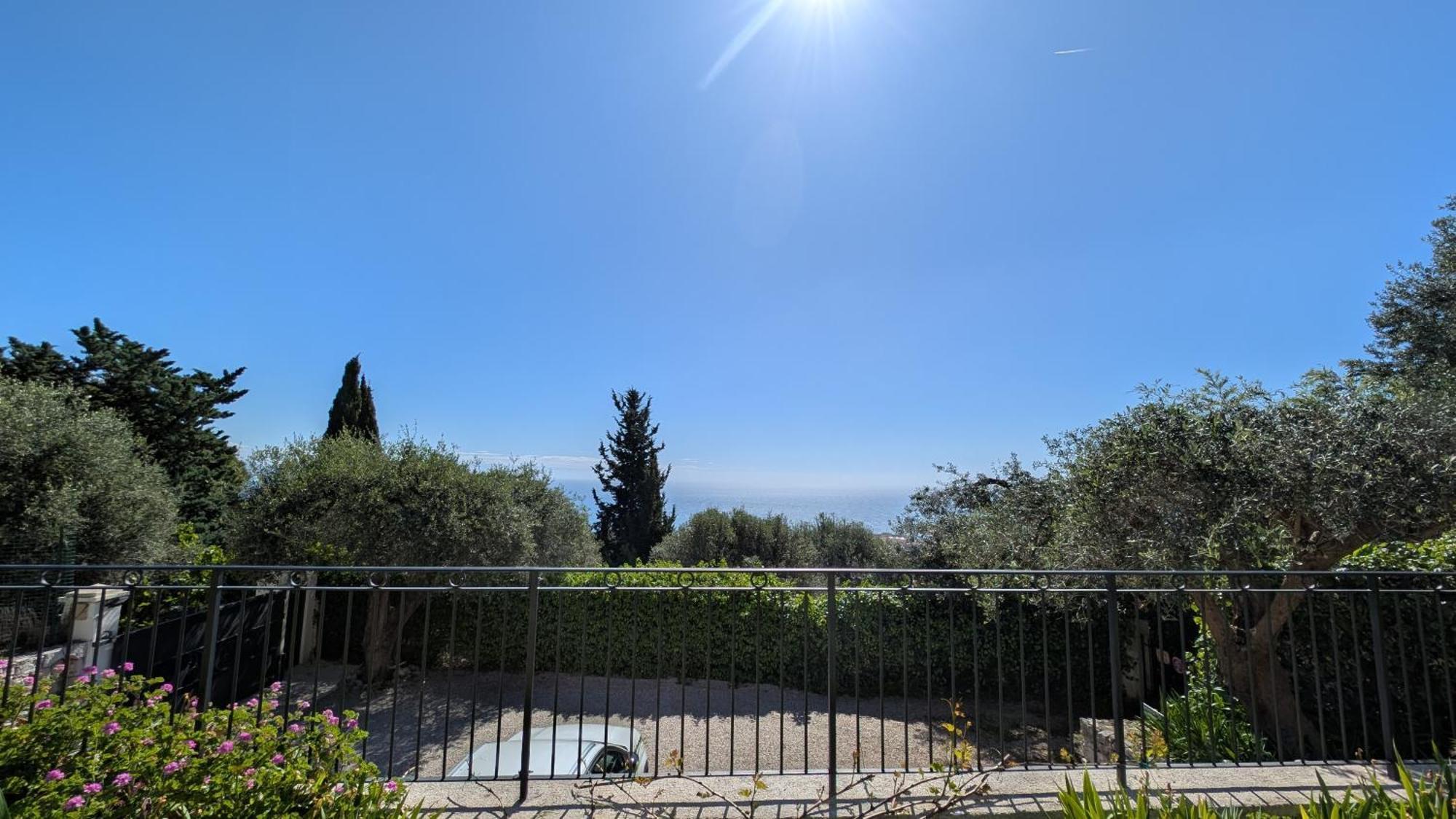 Le Mas D'Angeline, Vue Mer, Jardin Commun, Parking, Voiture Requise, 10 Min En Voiture De Monaco, Route Etroite, Pente Raide, Croisement Limite, Sea View, Shared Garden, Parking, Car Required, 10 Min Drive From Monaco, Narrow Steep Road, Limited Pass Beausoleil Esterno foto
