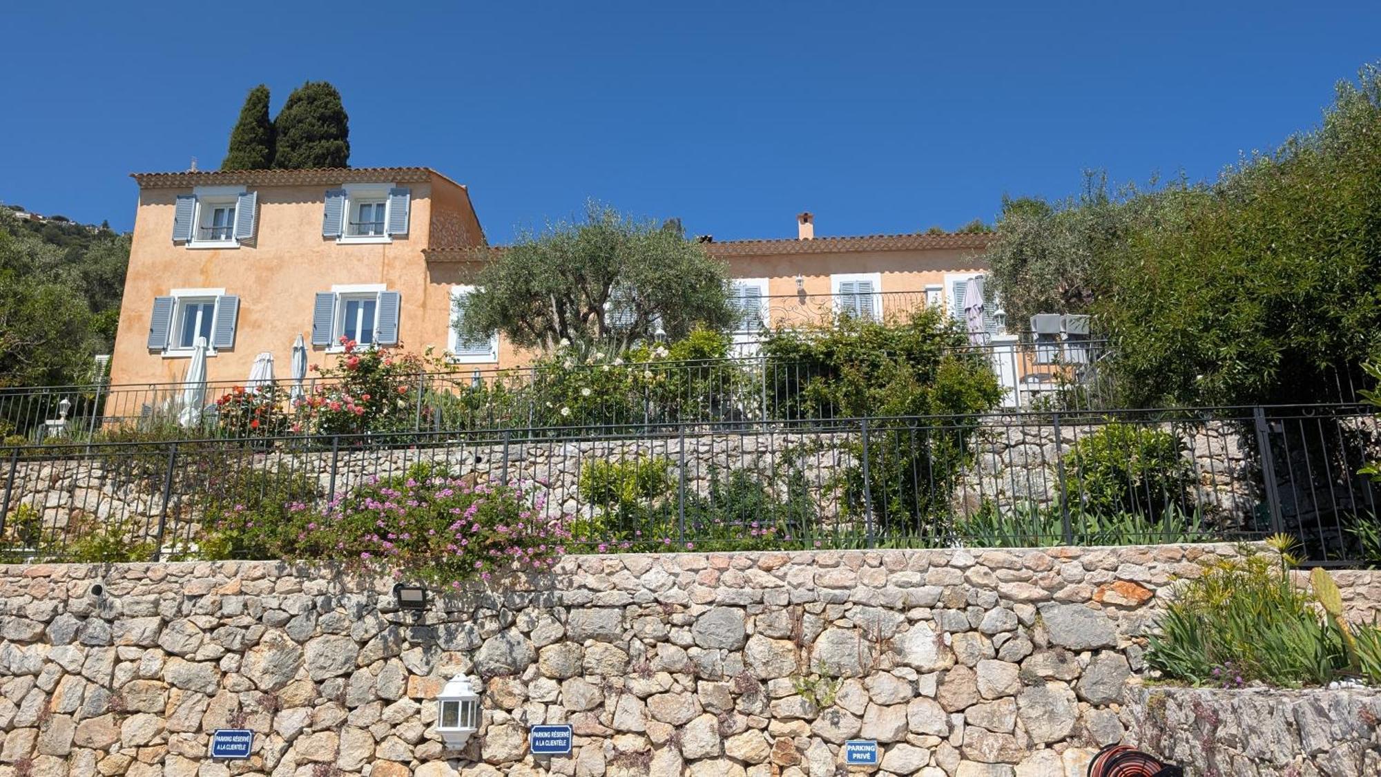 Le Mas D'Angeline, Vue Mer, Jardin Commun, Parking, Voiture Requise, 10 Min En Voiture De Monaco, Route Etroite, Pente Raide, Croisement Limite, Sea View, Shared Garden, Parking, Car Required, 10 Min Drive From Monaco, Narrow Steep Road, Limited Pass Beausoleil Esterno foto