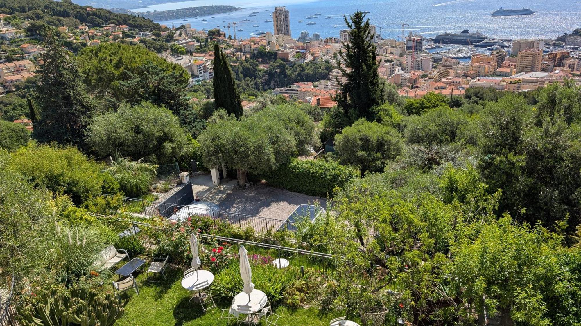 Le Mas D'Angeline, Vue Mer, Jardin Commun, Parking, Voiture Requise, 10 Min En Voiture De Monaco, Route Etroite, Pente Raide, Croisement Limite, Sea View, Shared Garden, Parking, Car Required, 10 Min Drive From Monaco, Narrow Steep Road, Limited Pass Beausoleil Esterno foto